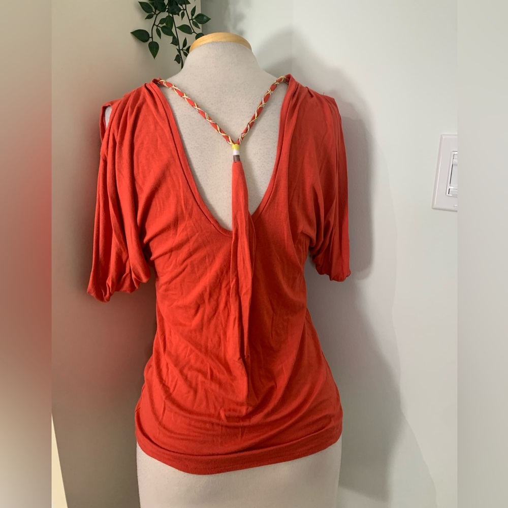Unique top Medium